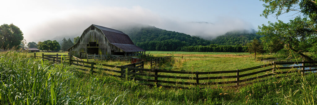 Quant little Barn emerging from the fog in Boxely Valley - Copyright Randy G. Barney Photography